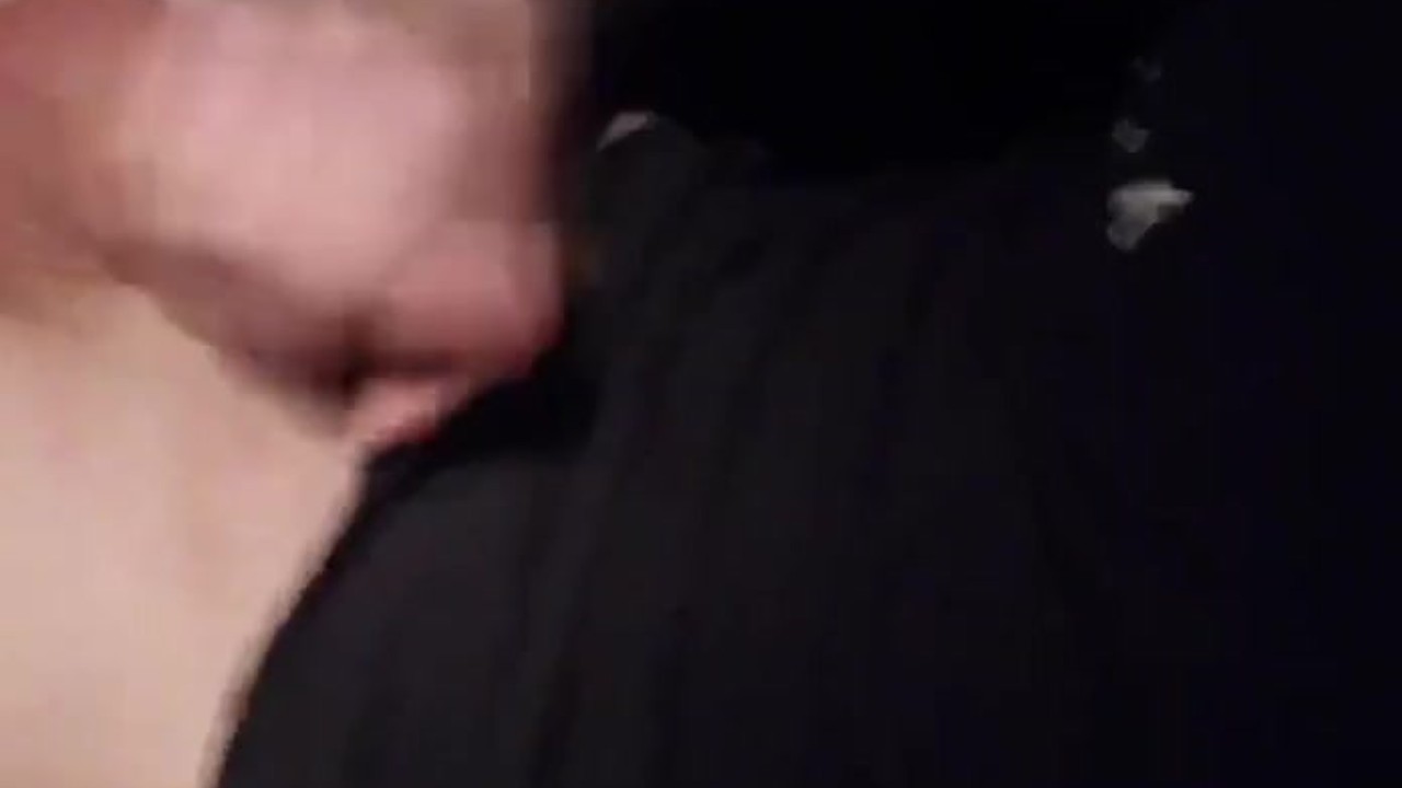 twink jerksoff in his car