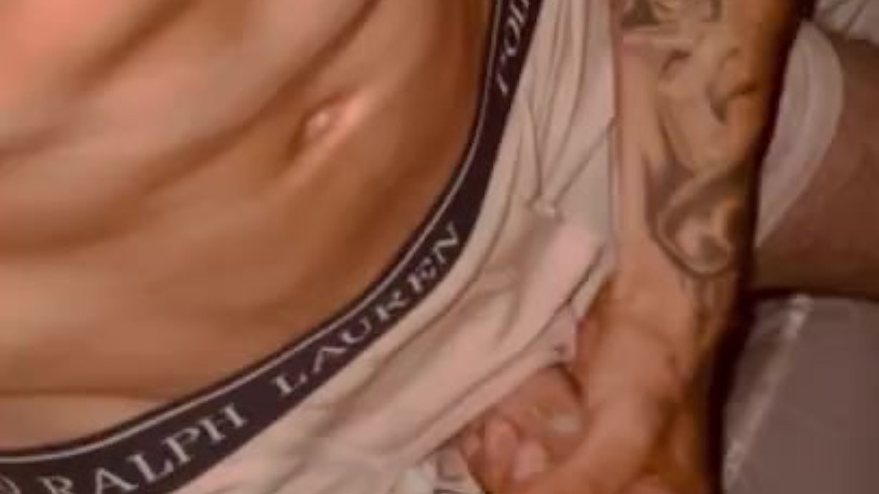 Fitness Model stroking dick before tinder date 